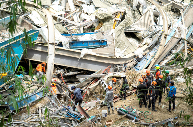 Four die, 36 missing in Philippines landfill collapse